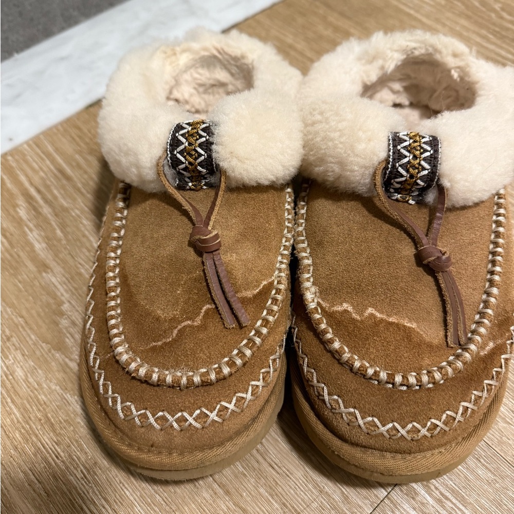Cozy Tan Women’s Moccasin Shoes